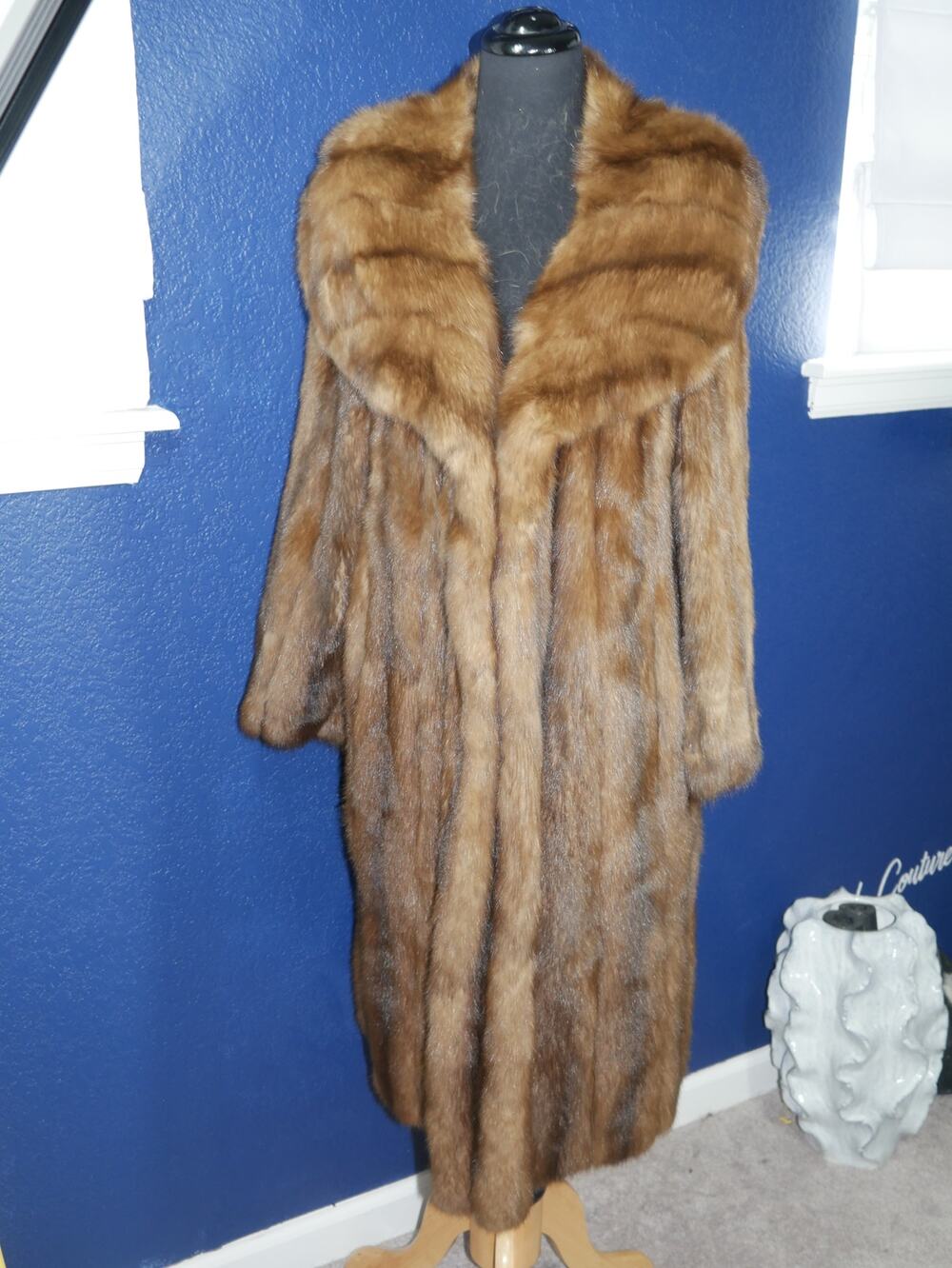 Gorgeous Russian Sable fur coat huge collar!